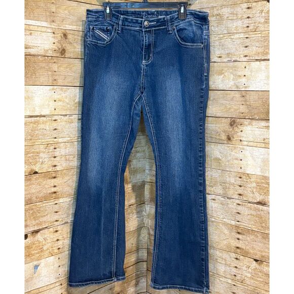 NEW DIRECTIONS MID RISE EVERYDAY JEWEL TEXAS DESIGN BOOTCUT JEANS SIZE 14 - Picture 1 of 3